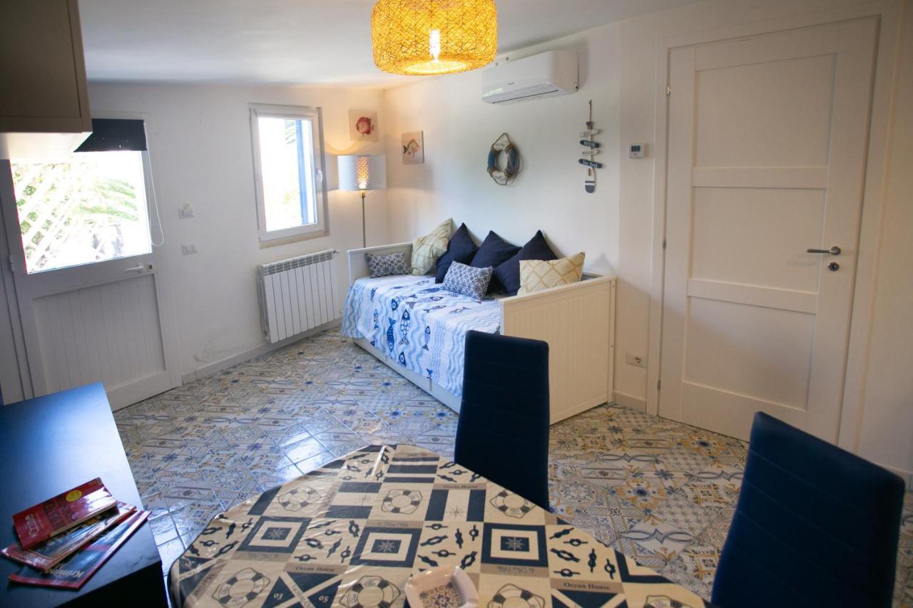 Dilettaanna Luxury Apartment Lipari โตรเปอา ภายนอก รูปภาพ